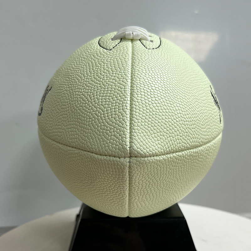 PU Night Light Rugby American  - Rugby Training Ball recension och pris