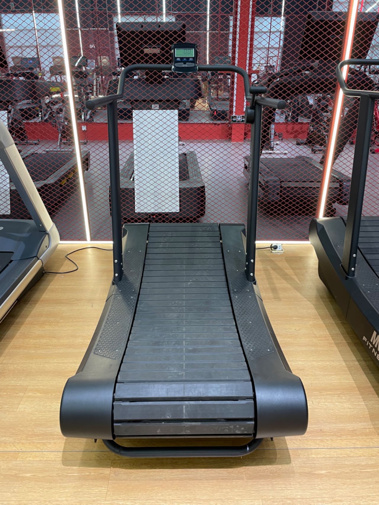 Treadmill Wholesales Self Non  - Sports Equipment Logos recension och pris